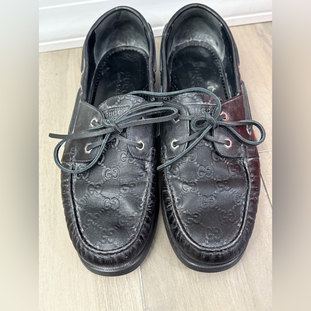 Gucci Black Leather Boat Shoes with Moccasin Stitching